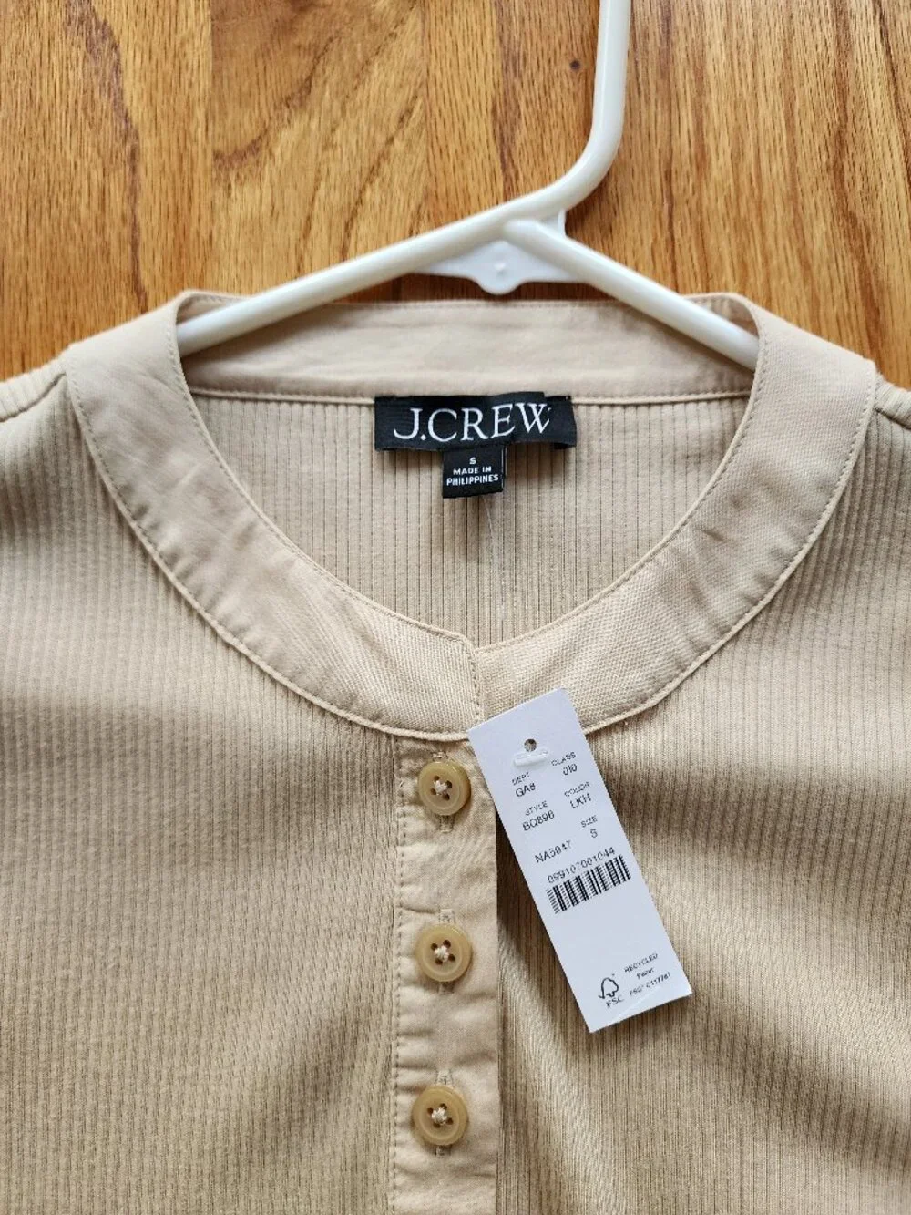 NWT J.Crew Vintage Rib Puff-Sleeve Henley Top in Beige (Size Small)